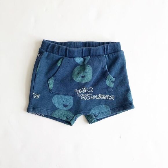 Zara apple print kangaroo pouch shorts EUC 9-12m - Picture 1 of 4